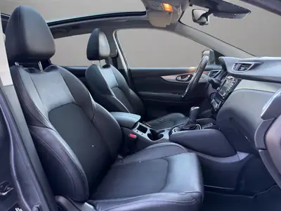 Nissan Qashqai 1.3 DIG-T Tekna — SUV polyvalent, toit panoramique et entretien à jour — Thumbnail 17
