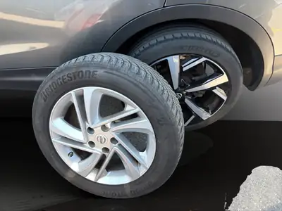 Nissan Qashqai 1.3 DIG-T Tekna — SUV polyvalent, toit panoramique et entretien à jour — Thumbnail 20