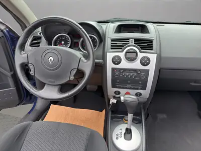 Renault Mégane C-C 2.0 16V — Cabriolet Dynamique, Toit Panoramique, Entretien Complet — Thumbnail 14