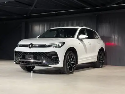 VW Tiguan 2.0 TDI R-Line — SUV diesel puissant, garantie constructeur 2 ans — interior