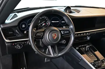 Porsche 911 Carrera 4S PDK — Icône sportive 450 ch, direction arrière et châssis actif — Thumbnail 15