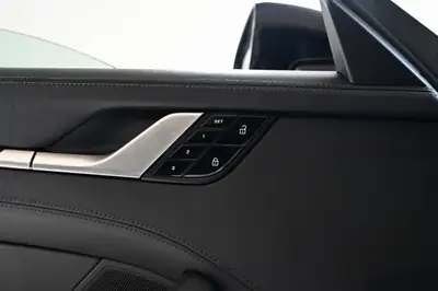 Porsche 911 Carrera 4S PDK — Icône sportive 450 ch, direction arrière et châssis actif — Thumbnail 20