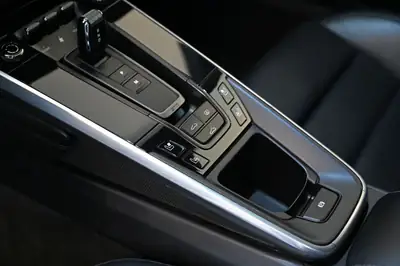 Porsche 911 Carrera 4S PDK — Icône sportive 450 ch, direction arrière et châssis actif — Thumbnail 19