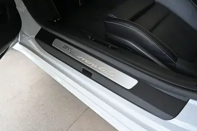 Porsche 911 Carrera 4S Cabriolet — Décapotable sportive berlinoise, 450 ch et très peu kilométrée — Thumbnail 24