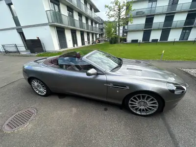 Aston Martin DB9 5.9 V12 — Cabriolet sportif de prestige, 74 000 km — Heckansicht