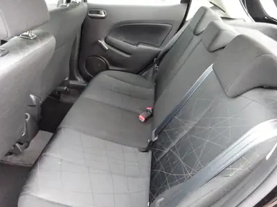 Mazda 2 1.5i 16V Exclusive Automatic — Citadine fiable, 66'000 km, boîte auto — Thumbnail 10