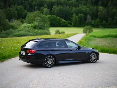BMW 535d xDrive — Break de prestige diesel, Pack M, sans sinistre — interior