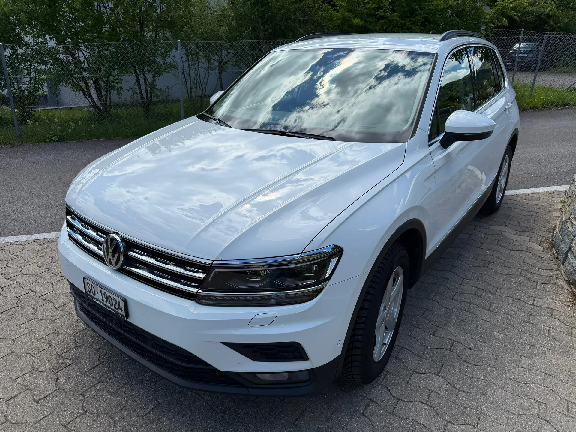 VW Tiguan 2.0 TDI SCR Comfortline — SUV 7 places, diesel efficace, 40'400 km — Außenansicht