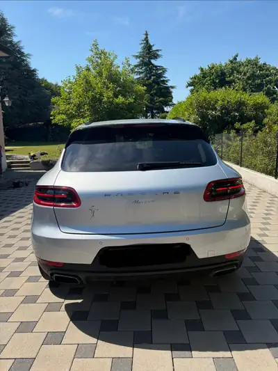 Porsche Macan 2.0 — SUV sportif premium, 252 ch et transmission intégrale — Innenraum