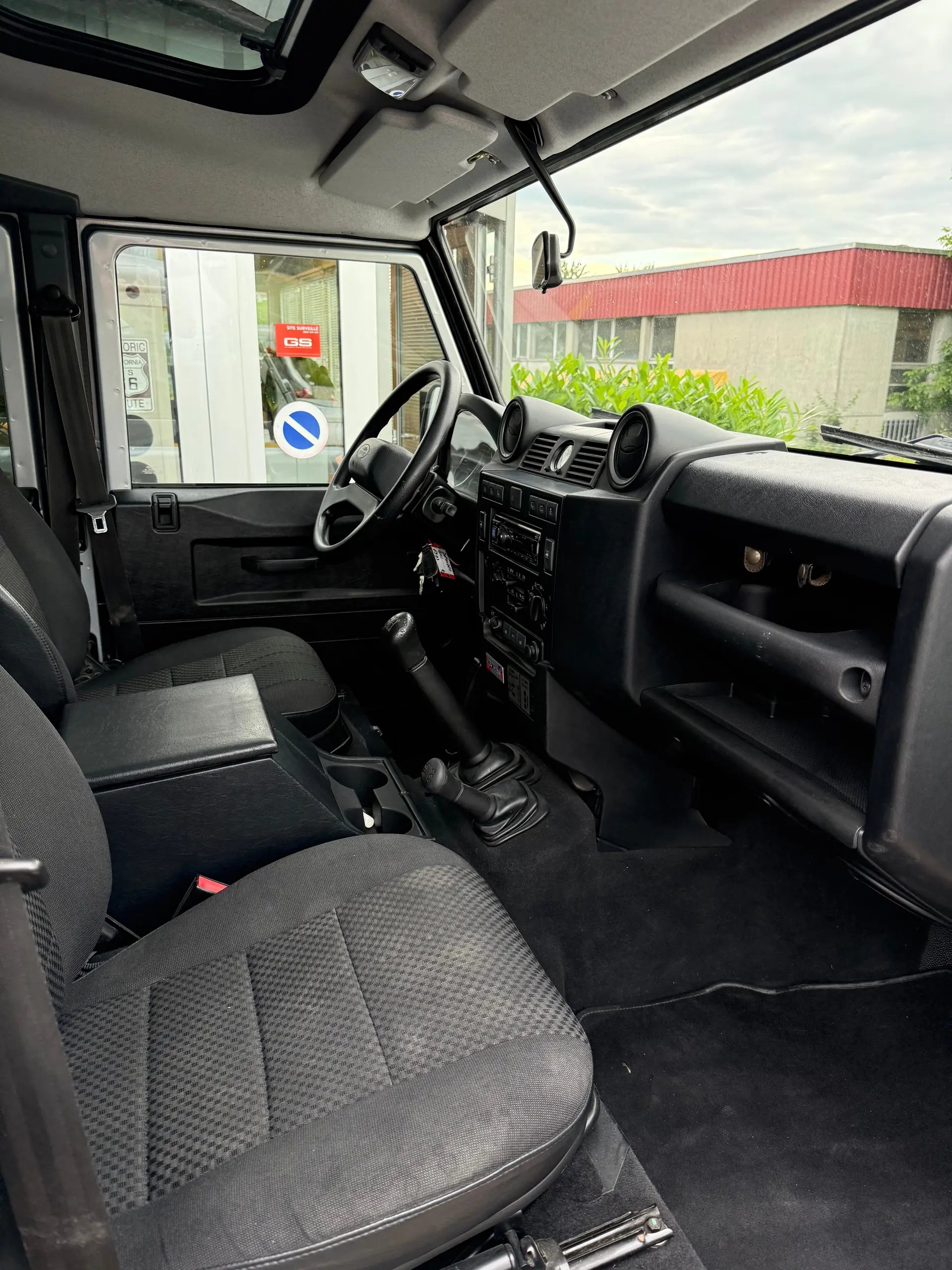 Land Rover Defender 2015 occasion Denges — 4