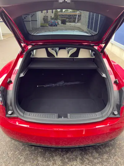 Tesla Model S 100D Performance — Berline électrique haute performance, batterie neuve — Miniature 10