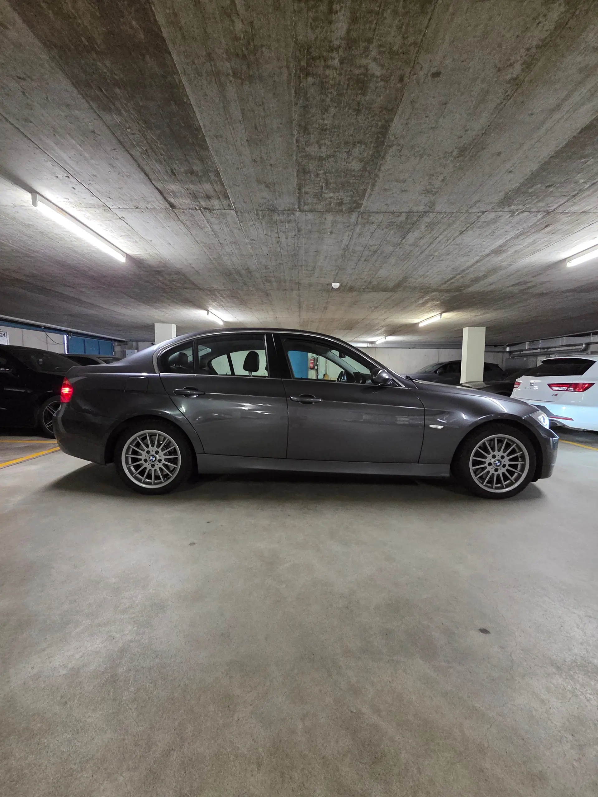 BMW 330 2006 occasion Pfäffikon — 2