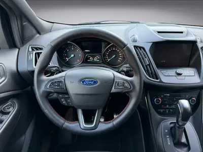 Ford Kuga 2.0 TDCi ST Line 4WD — SUV robuste 180 ch, très bien équipé, occasion fiable — Thumbnail 8