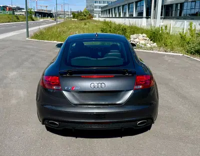 Audi TT RS 2012 — Coupé sportif 340 ch, transmission manuelle, sans sinistre — vista posteriore