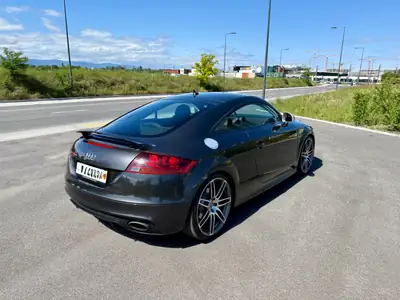 Audi TT RS 2012 — Coupé sportif 340 ch, transmission manuelle, sans sinistre — Miniatura 7