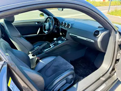 Audi TT RS 2012 — Coupé sportif 340 ch, transmission manuelle, sans sinistre — Miniatura 9