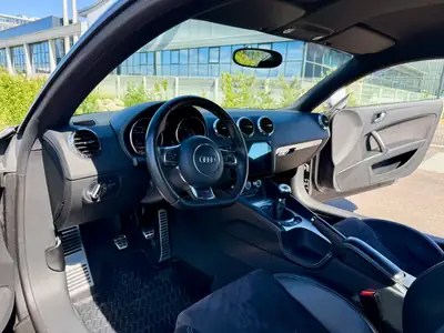 Audi TT RS 2012 — Coupé sportif 340 ch, transmission manuelle, sans sinistre — Miniatura 10