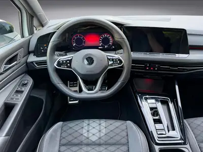 VW Golf 2.0 TDI R-Line DSG 4Motion — Diesel 150 ch, 4x4 intelligent et équipé premium — Thumbnail 9