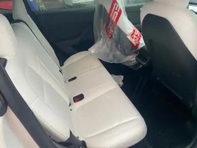 Tesla Model Y Long Range Dual Motor — SUV électrique haute performance, 87 000 km — Miniature 13
