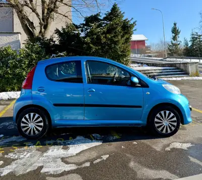 Peugeot 107 1.0 Trendy — Citadine économique et fiable, 112'000 km — detail
