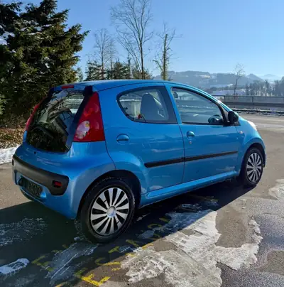Peugeot 107 1.0 Trendy — Citadine économique et fiable, 112'000 km — Thumbnail 8