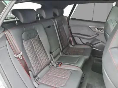 Audi RS Q8 4.0 V8 TFSI — 599 ch, équipement premium, très faible kilométrage — interni