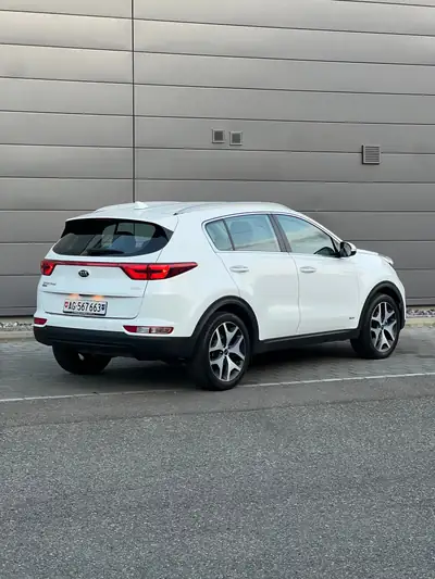 Kia Sportage 2.0 CRDi Trend — SUV compact robuste, Diesel efficace, sans sinistre — Miniatura 9