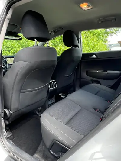 Kia Sportage 2.0 CRDi Trend — SUV compact robuste, Diesel efficace, sans sinistre — Miniatura 18