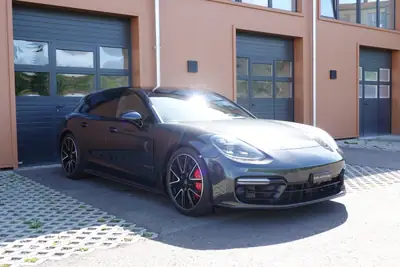 Porsche Panamera GTS Sport Turismo — Break sportif 460 ch, toit panoramique, services Porsche — arrière