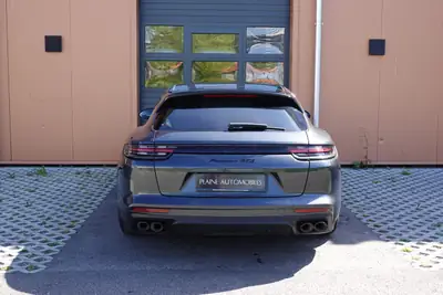 Porsche Panamera GTS Sport Turismo — Break sportif 460 ch, toit panoramique, services Porsche — Miniature 9
