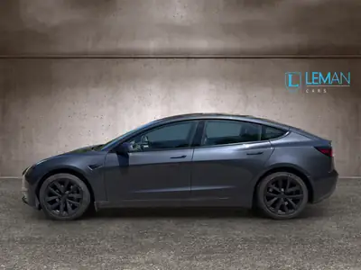 Tesla Model 3 Long Range Dual Motor AWD — Électrique haute performance, batterie garantie jusqu'à 2029 — Thumbnail 9