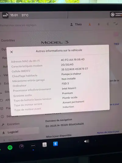 Tesla Model 3 Long Range Dual Motor AWD — Électrique haute performance, batterie garantie jusqu'à 2029 — Thumbnail 12