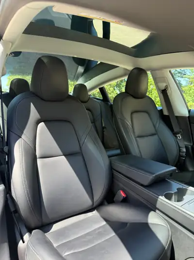 Tesla Model 3 Long Range Dual Motor AWD — Électrique haute performance, batterie garantie jusqu'à 2029 — Thumbnail 13