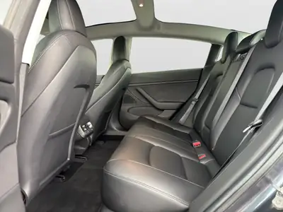 Tesla Model 3 Long Range Dual Motor AWD — Berline électrique haute performance, 96 000 km — Miniature 11