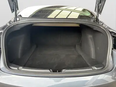 Tesla Model 3 Long Range Dual Motor AWD — Berline électrique haute performance, 96 000 km — Miniature 15