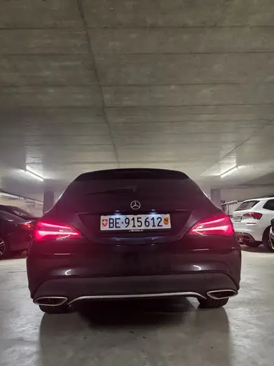 Mercedes-Benz CLA 180 Kombi — Break élégant, 77'000 km, sans sinistre — interior