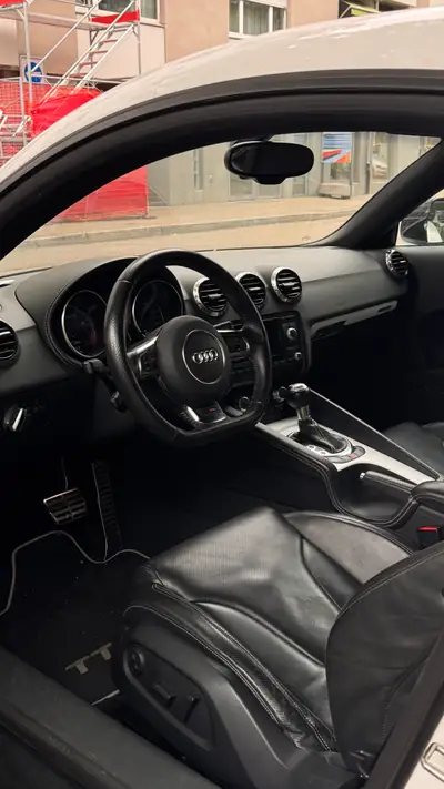Audi TT RS 2.5 TFSI — Coupé haute performance 360 ch, sans accident — cruscotto