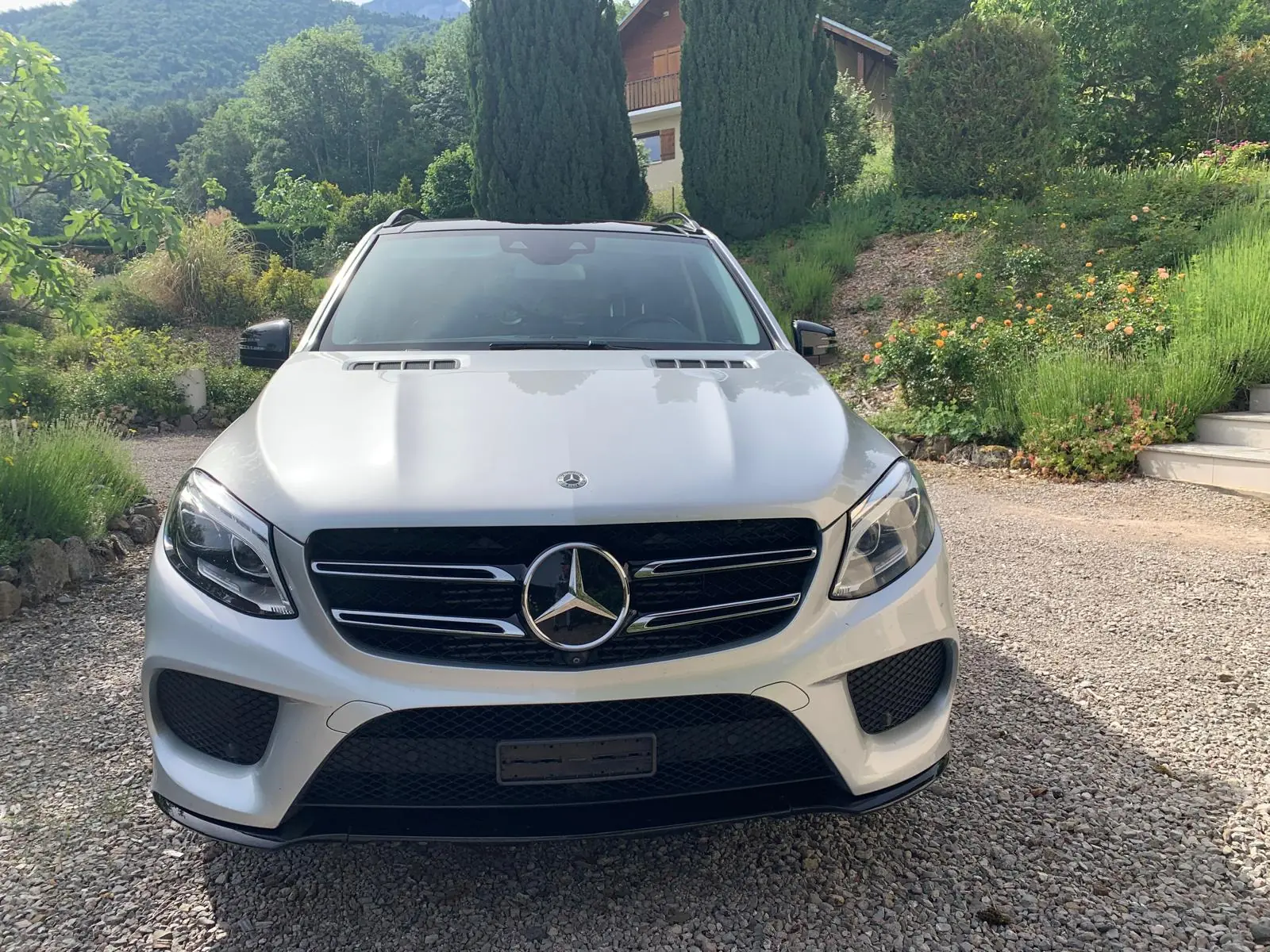 Mercedes-Benz GLE 350 d 4MATIC — SUV premium diesel, 206'000 km, sans sinistre — vista esterna