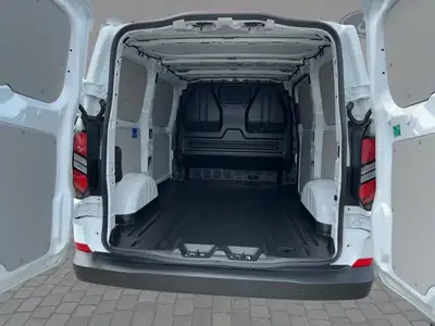 Ford Transit Custom PHEV 320 L1H1 — Utilitaire hybride rechargeable, 60 km d'autonomie électrique — Innenraum