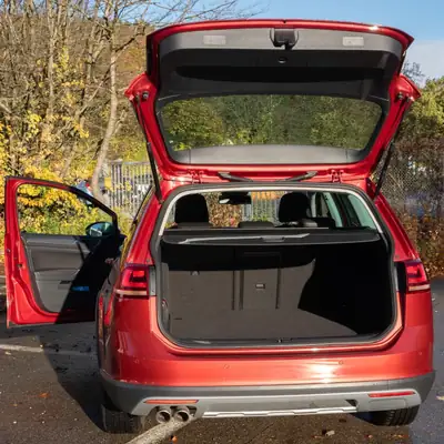 VW Golf Alltrack 2.0 TDI 184 — SUV Compact Diesel, 4Motion Polyvalent — rear view