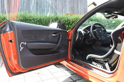 BMW 1er M — Coupé sportif 340 ch, boîte manuelle, sans sinistre — Miniatura 10