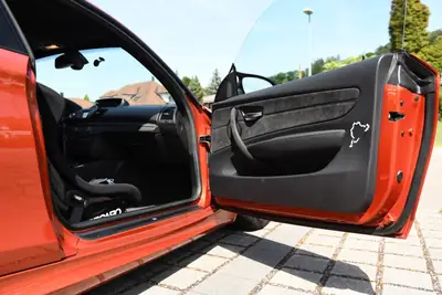 BMW 1er M — Coupé sportif 340 ch, boîte manuelle, sans sinistre — Miniatura 11