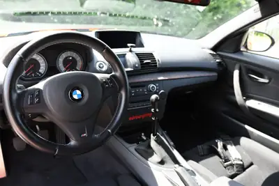 BMW 1er M — Coupé sportif 340 ch, boîte manuelle, sans sinistre — Miniatura 12