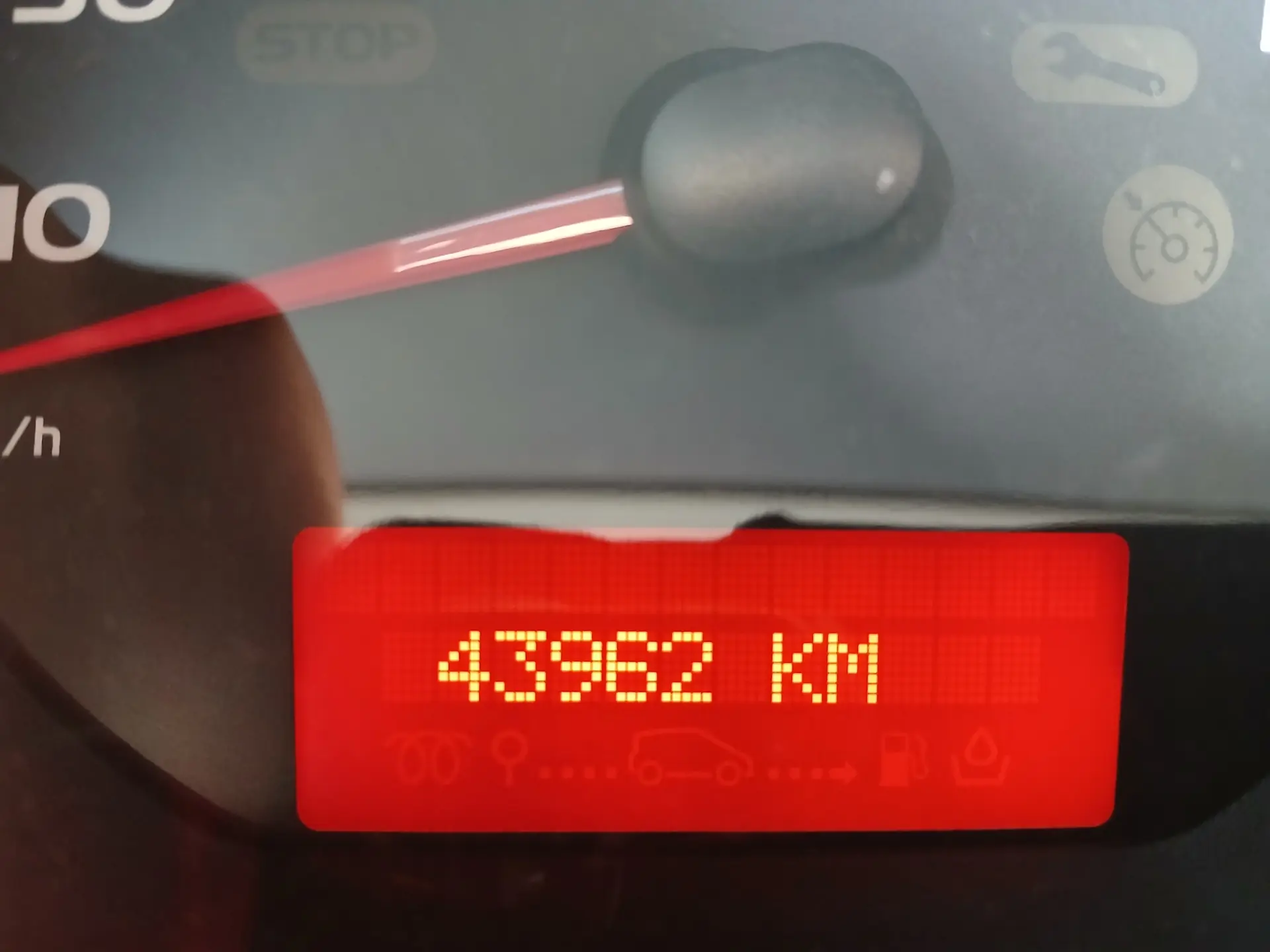 Nissan Nv400 2015 occasion Raron — 3