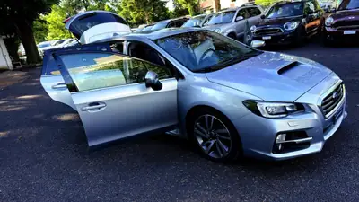 Subaru Levorg 1.6 DIT Luxury S AWD — Break polyvalent, tout-terrain urbain et routier — Miniatura 13