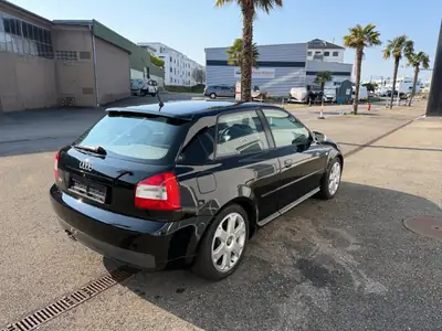 Audi S3 Quattro 225 ch — Berline sportive 3 portes, entretien impeccable — Heckansicht