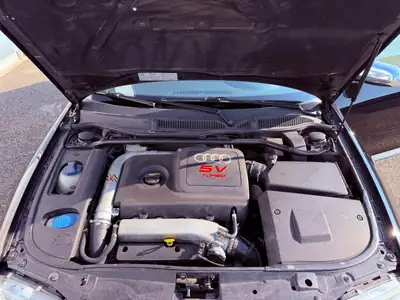 Audi S3 Quattro 225 ch — Berline sportive 3 portes, entretien impeccable — Miniatur 8