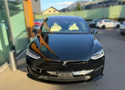 Tesla Model X Plaid — SUV électrique haute performance, 19 900 km seulement — Miniatur 11