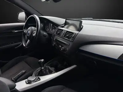 BMW 118d xDrive M-Sportpaket — Diesel performant, traction intégrale, impeccable — Miniature 10