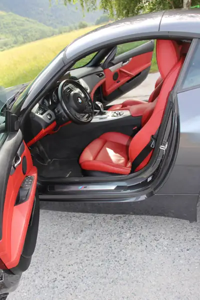 BMW Z4 35is sDrive — Cabriolet sportif M à toit rigide, 50 000 km seulement — Armaturenbrett